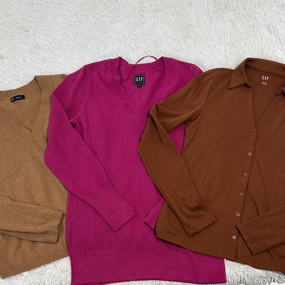 GAP Sweaters - 🎻 Bundle of 3 GAP Sweaters/Shirt Size Medium Tall
